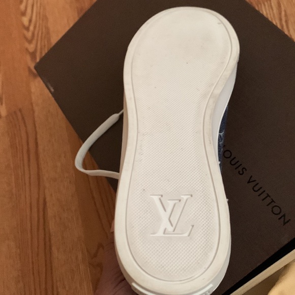 Hi Top Denim Louis Vuitton sneakers original from the store. - Picture 7 of 10